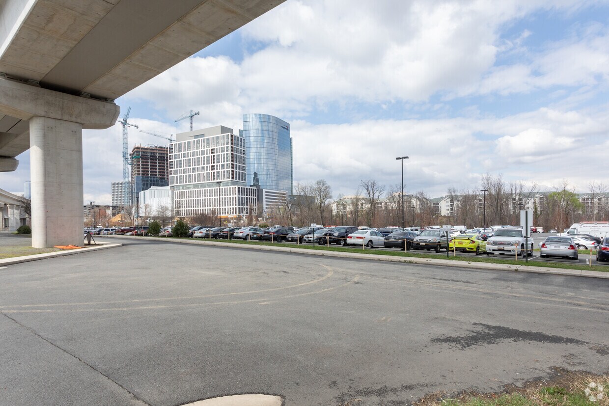 Foto del edificio - Scotts Run North Building E Alternative
