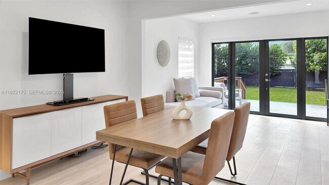 Foto del edificio - 130 SW 25th Rd