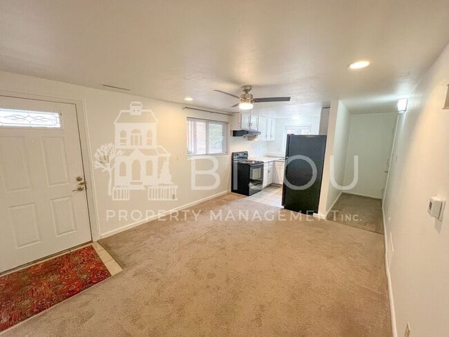 Photo - 4418 N Chestnut St Apartment