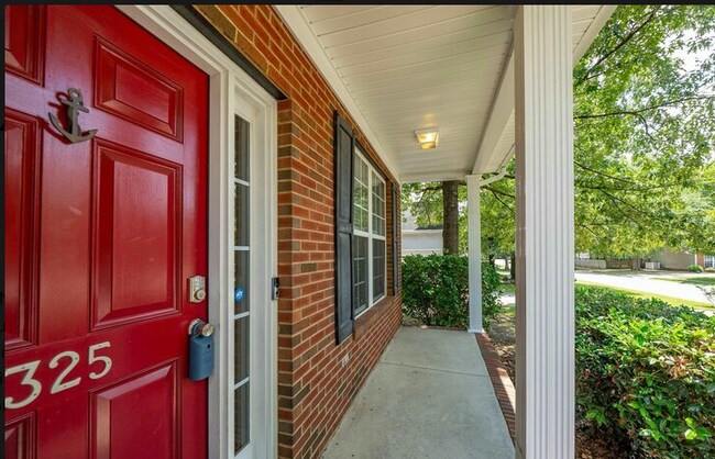 Building Photo - 325 Afton Ln
