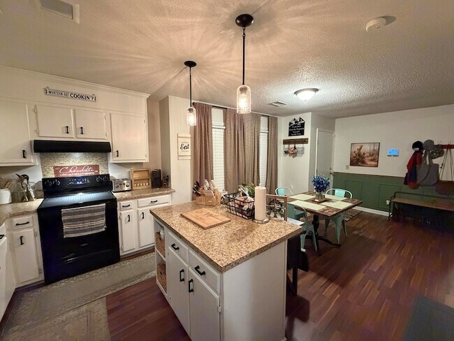 Foto del edificio - 101 Egret Ave