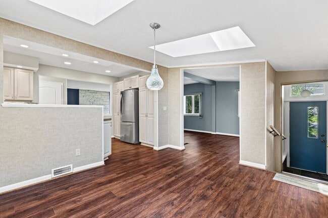 Foto del edificio - 130 Brooklawn Dr