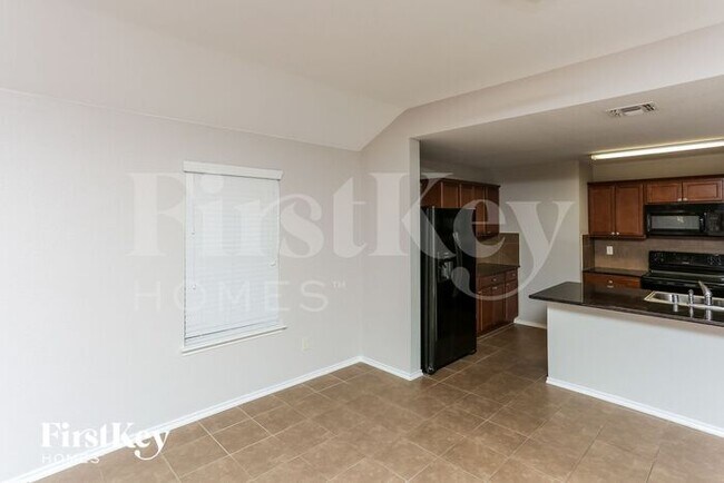 Building Photo - 1221 Koto Wood Dr