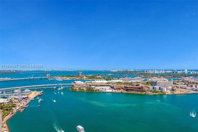 Building Photo - 335 S Biscayne Blvd