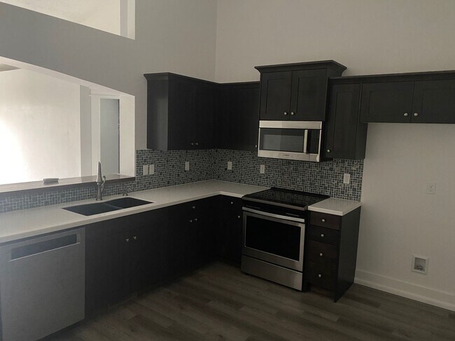 Foto del edificio - Great Updated Home