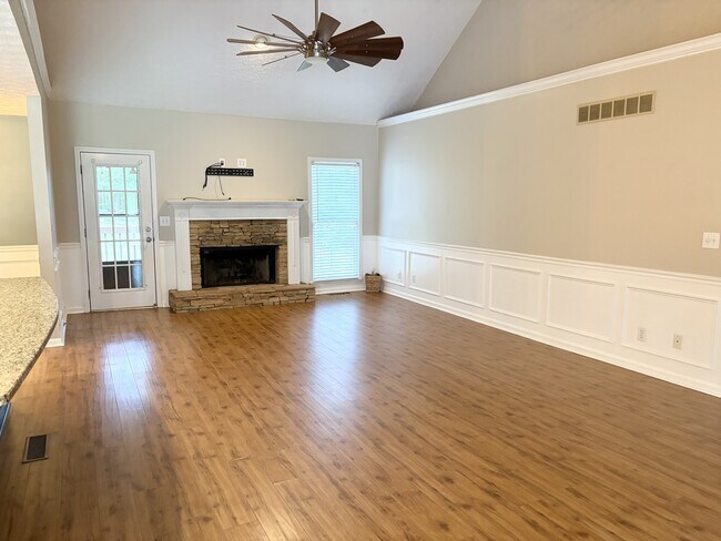 Foto del edificio - 501 Hearthstone Ridge