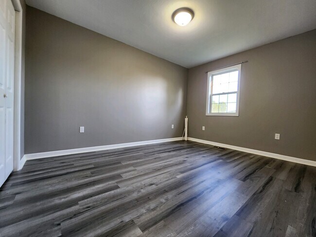 Building Photo - 114 Wells Purdom Dr