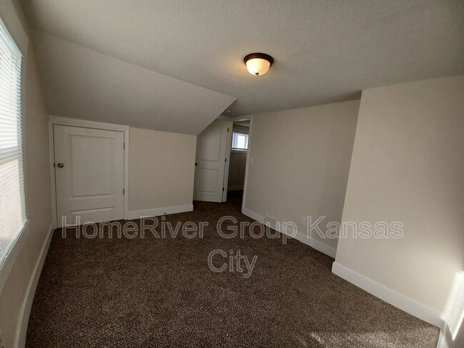 Building Photo - 2404 Denver Ave
