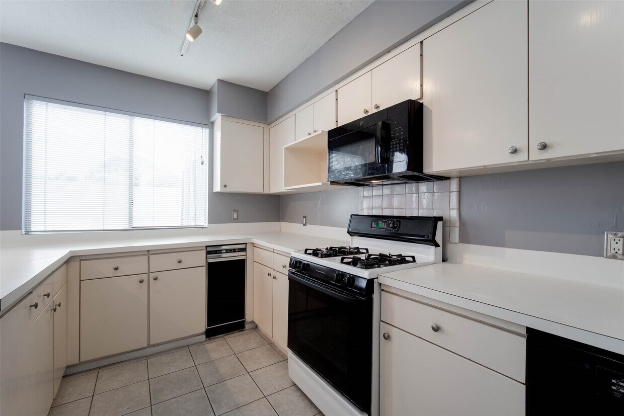 Foto principal - 6311 Riverview Way
