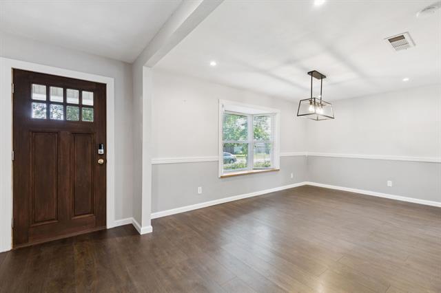 Building Photo - 3324 Claymore Dr