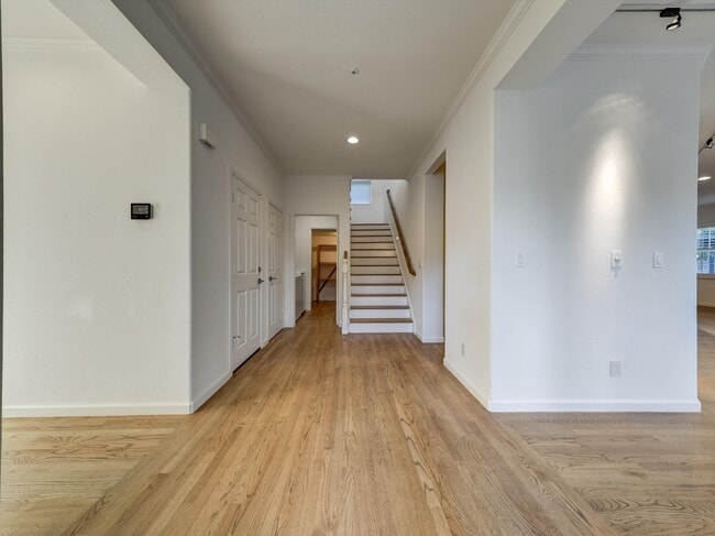 Building Photo - 50 Bridgewater Dr