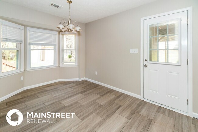 Foto del edificio - 125 Highland Cir