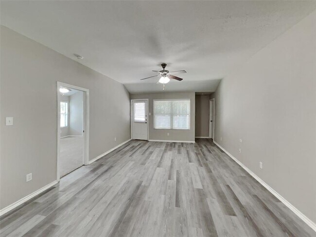 Building Photo - 1605 Katydid Ct