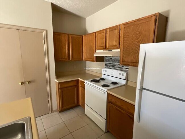 Foto del edificio - 3451 Ridge Country