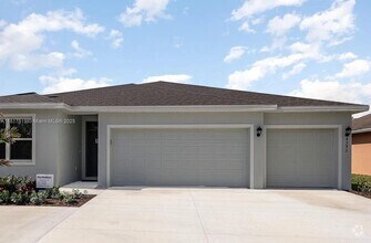 Building Photo - 1314 SW Hebner Ave