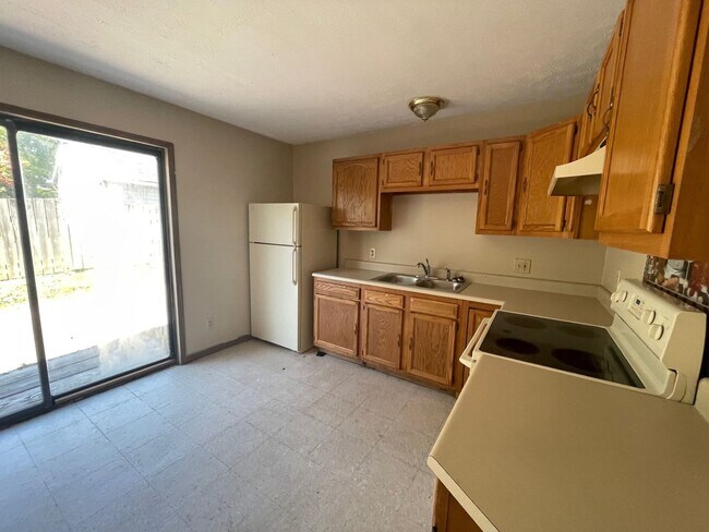 Foto del edificio - 509 E Franklin St S