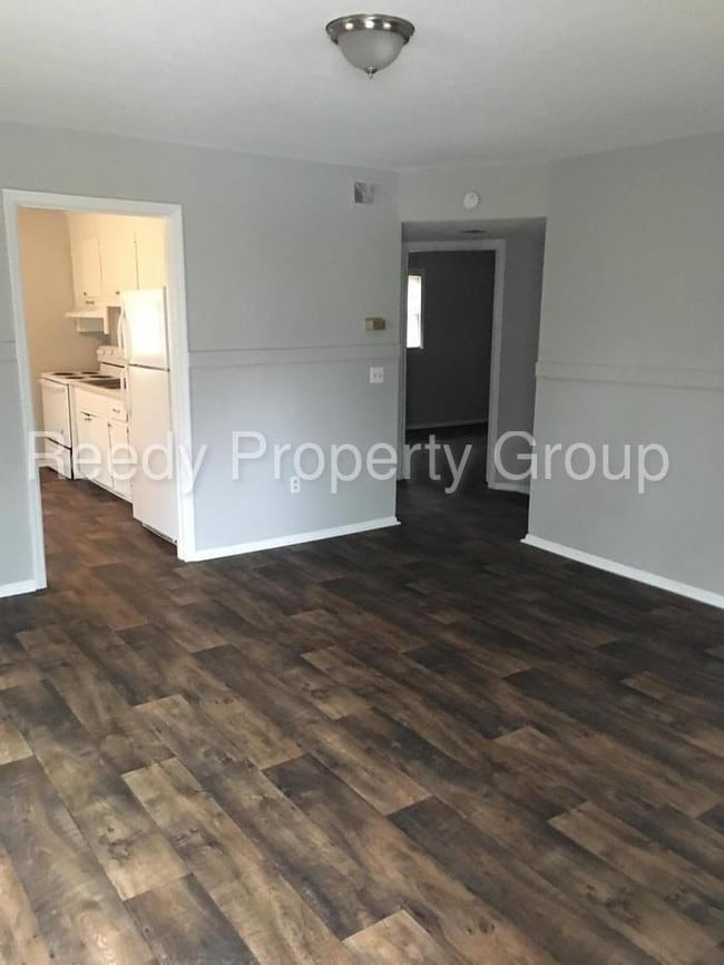 2 Bed 1 Bath Duplex Near Cherrydale UNIT 9 House Rental in