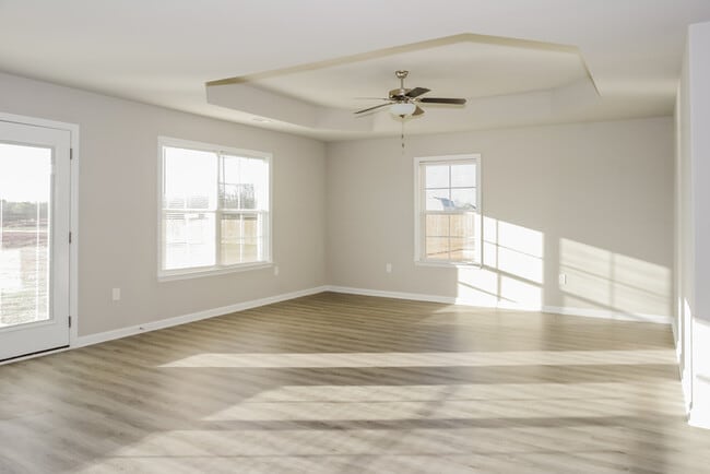 Building Photo - Comfortable 4-Bedroom Living in Toney, AL