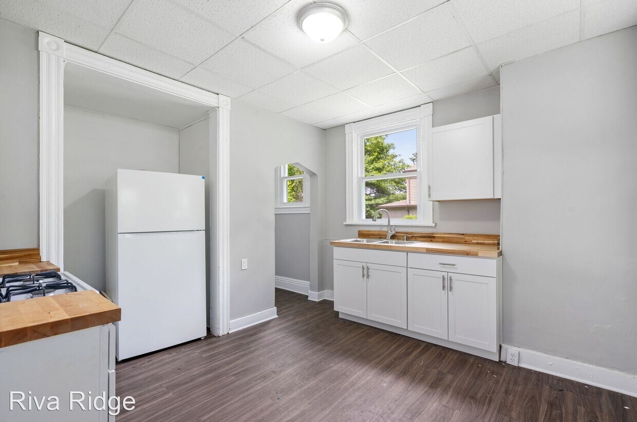 Primary Photo - 3 br, 1 bath House - 325 Welsh Avenue