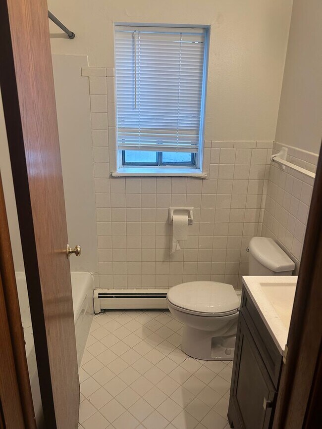 Foto del edificio - 10621 W Lincoln Ave