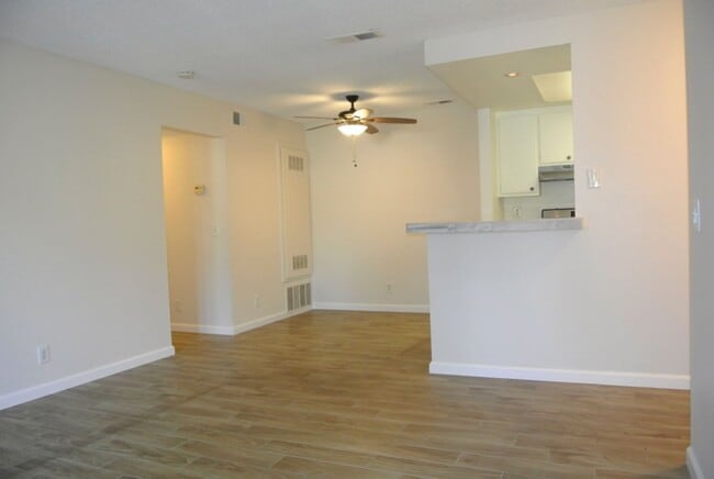 Building Photo - Downstairs Condo in the Shadowridge Aspens Community!~ Shadowridge