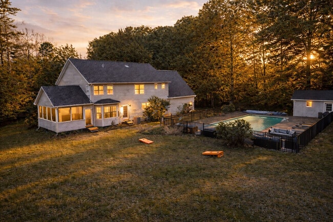 Building Photo - 184 Ruggles Rd