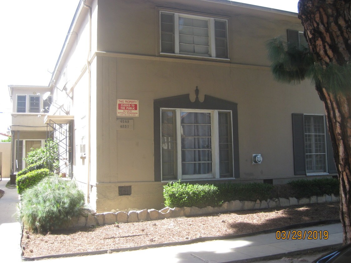 4249-4251 Degnan Blvd - 4251 Degnan Blvd