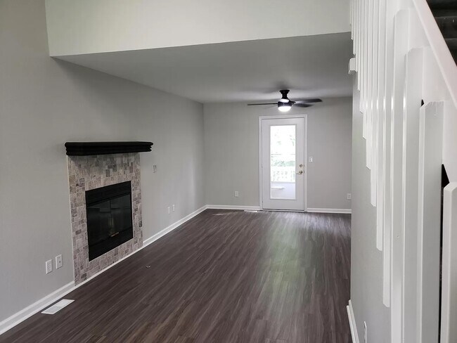 Foto del edificio - 7331 N Liberty St