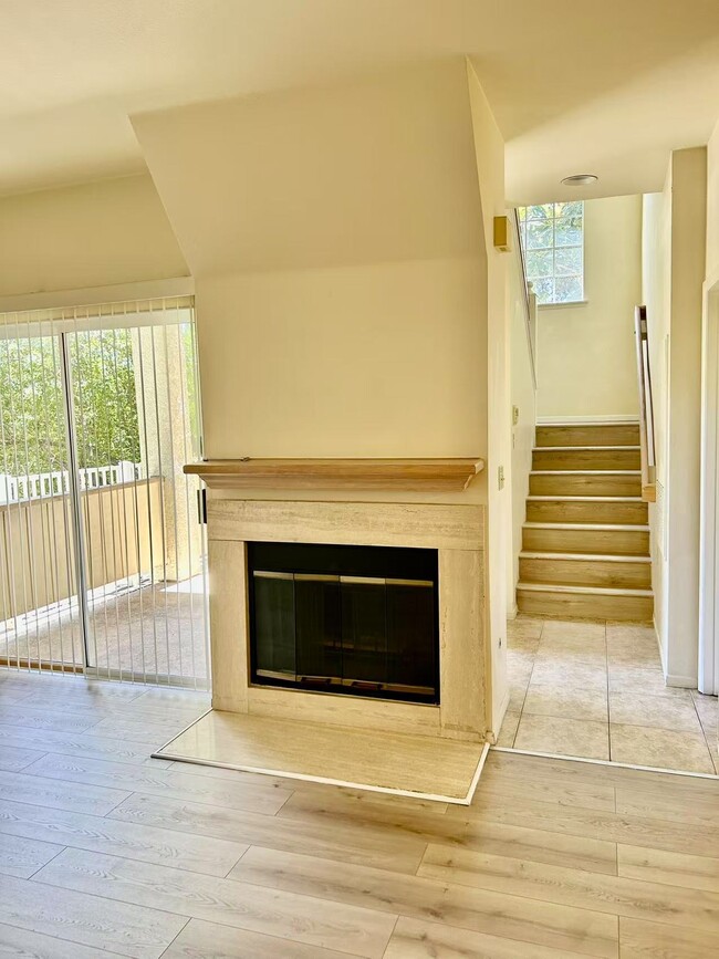 Building Photo - 5816 Freebird Ln