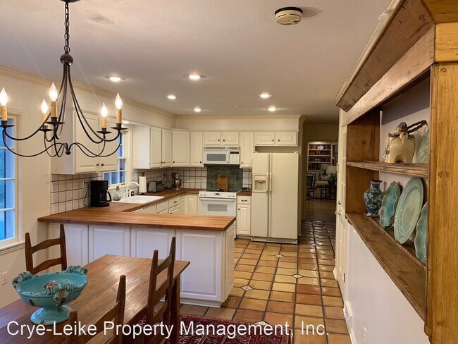 Foto del edificio - 4 br, 2.5 bath House - 2375 Massey Rd
