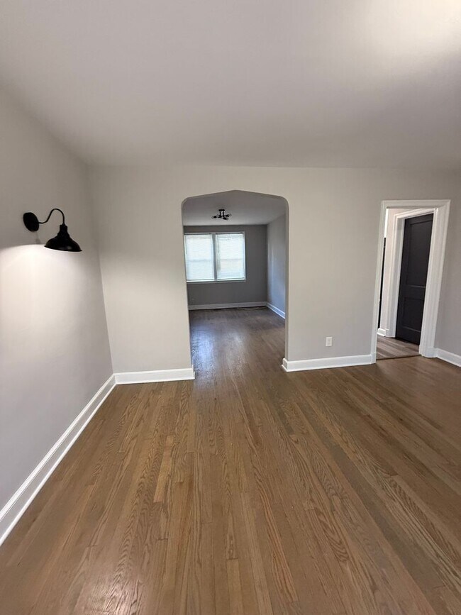 Foto del edificio - 935 E 41st St