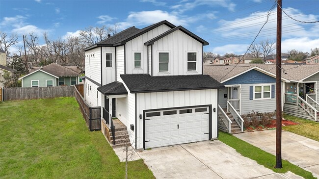 Building Photo - 3513 Omega St