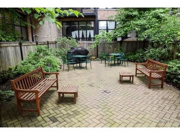 Foto del edificio - 226 N Clinton St, #226