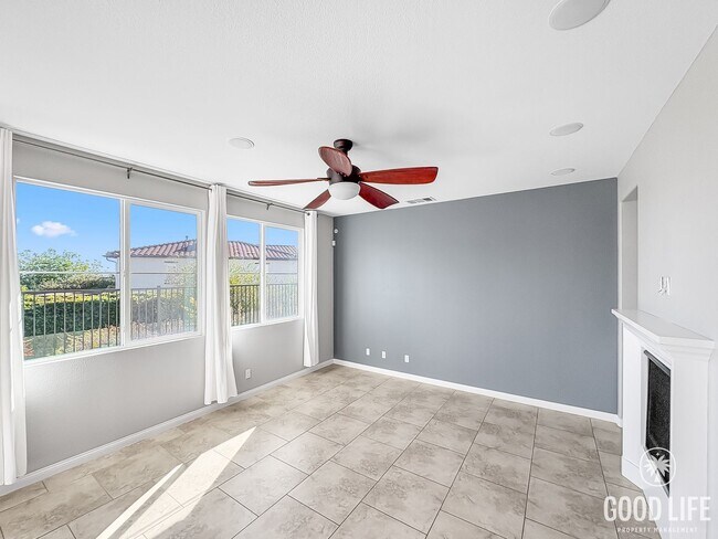 Building Photo - Stunning 4B/3.5BA House in San Elijo Hills!