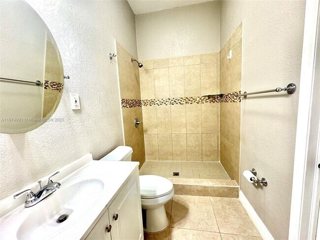 Foto del edificio - 105 NW 123rd Ave