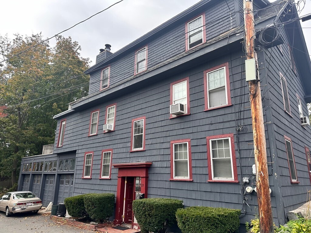 33 Russell St Unit 3, Marblehead, MA 01945 Room for Rent in