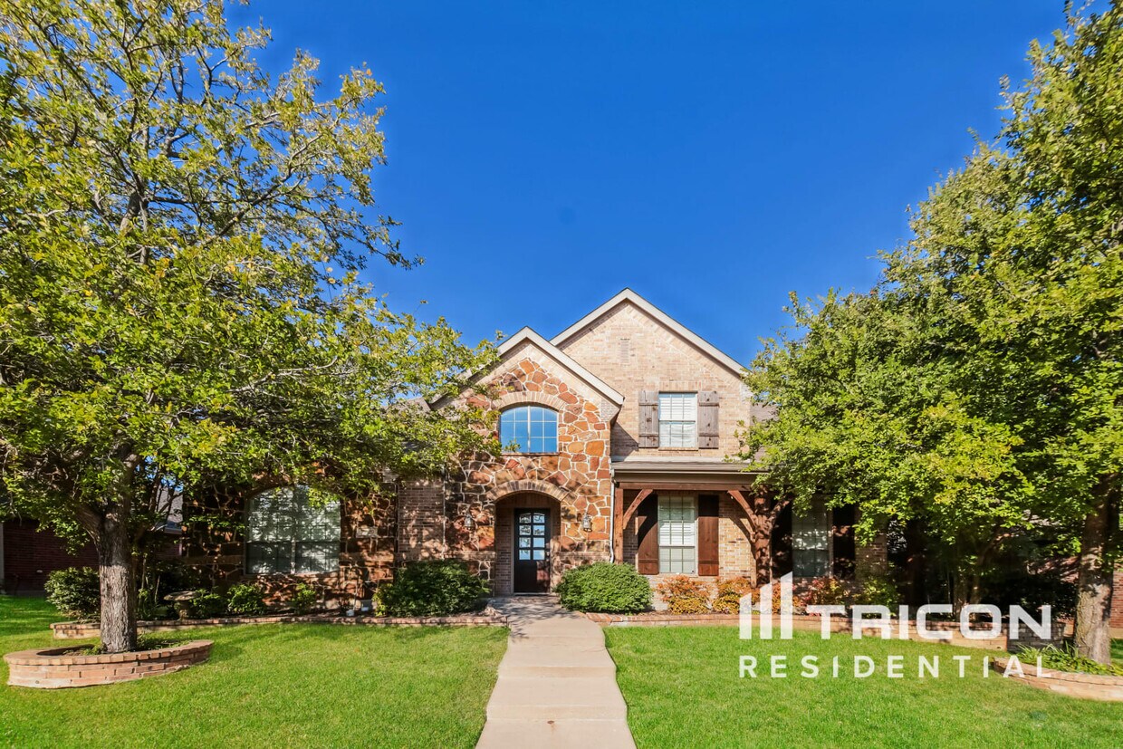 Foto principal - 7729 Glencrest Dr