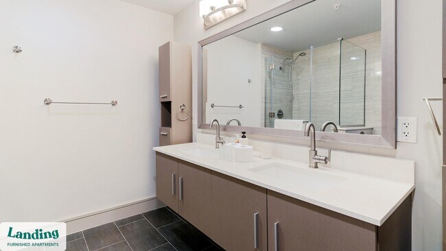 Foto del edificio - 1414 Wood Hollow Dr