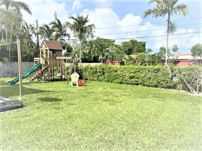 Foto del edificio - 1807 N 40th Ave