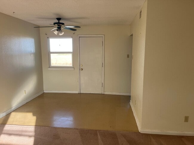Foto del edificio - 10013 County Rd 6900