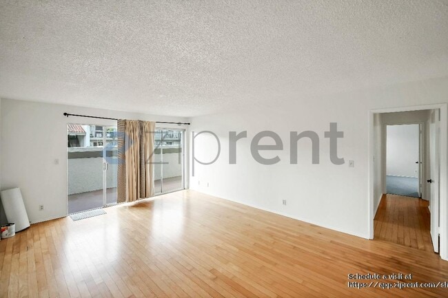 Foto del edificio - 47 Dearborn Pl