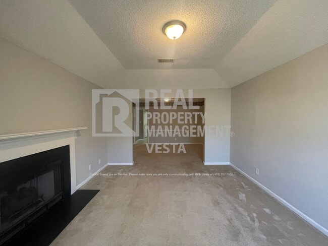 Building Photo - 4475 Azalea Dr