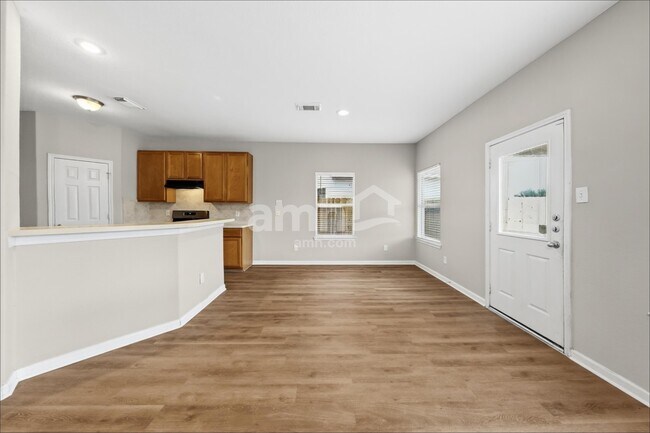 Foto del edificio - 12926 Pine Meadows St