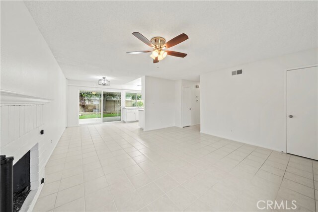 Foto del edificio - 19111 Lindsay Ln