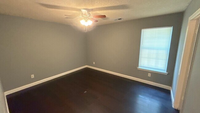 Foto del edificio - 5864 Ashridge Pl