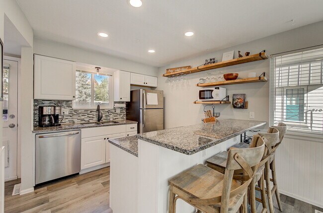 Building Photo - 8107 W 54th Pl