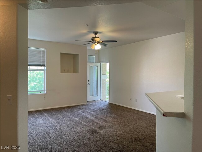 Building Photo - 5855 Valley Dr
