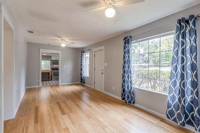 Building Photo - 8910 San Leandro Dr