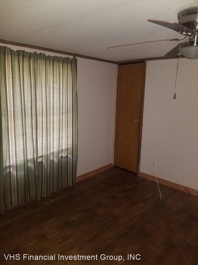 Foto del edificio - 10765 Tibit SE Hwy