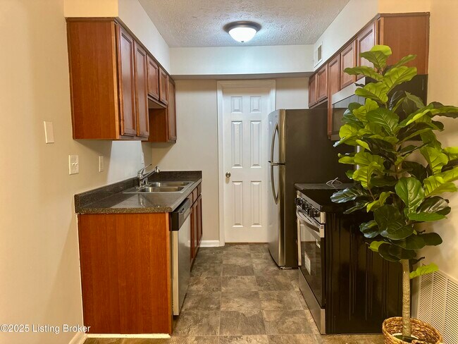 Foto del edificio - 219 Middletown Square